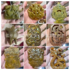 大量卸売、生放送、アンティークの古い工芸品、翡翠、さまざまな高模造の明清翡翠のハンドピースとペンダント