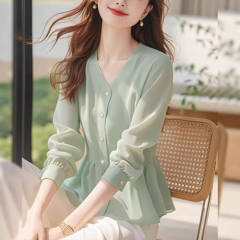 Spring and Summer 2025 New Style Western Style Chic Belly Covering Chiffon Shirt Good-looking Green French Tops for Women