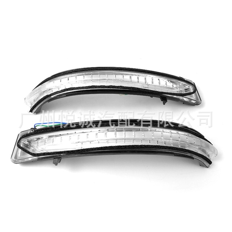 Suitable for Nissan Qashqai J11 and X-Trail T32 Rearview Mirror Turn Signal 261604Cl0B