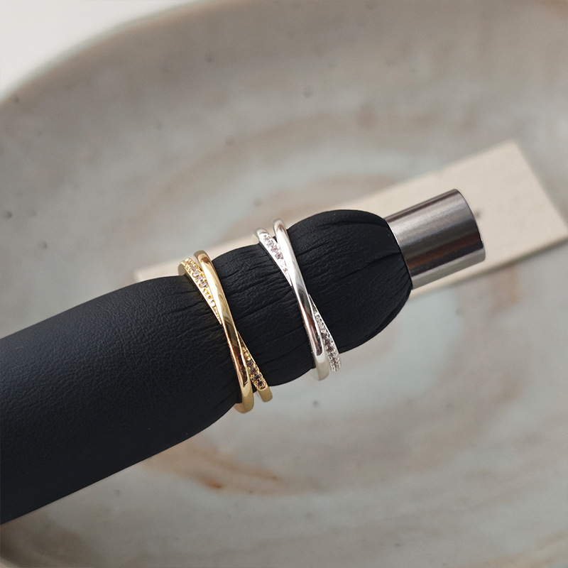Bague Pour Femme Avec Zircone Micro-serti Design Élégant Et Chic_voghion.com