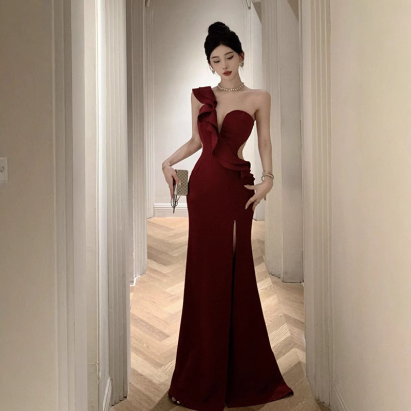 High-End Sexy Ruffled Evening Dress 2026 Elegant and Stylish One-Shoulder Banquet Host Car Model Slit Long Dress High-End Sexy Ruffled Evening Dress 2026 Elegant and Stylish One-Shoulder Banquet Host Car Model Slit Long Dress