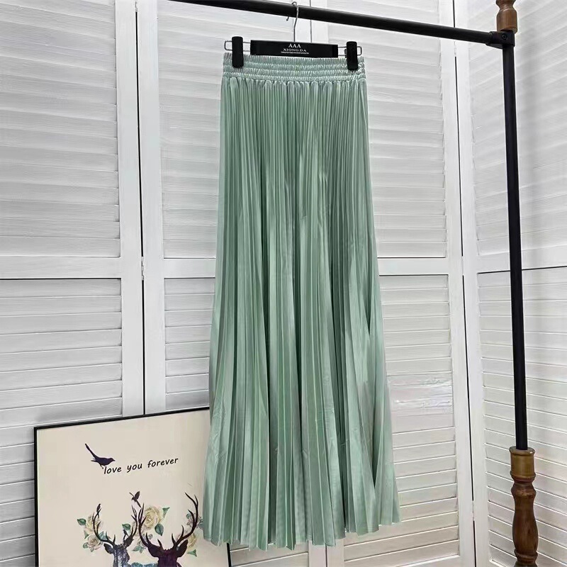 2025 New High-Waisted Pleated Skirt for Women, Drapey Elastic Waist, Versatile, Slimming, High-End, Elegant, Solid Color Long Skirt