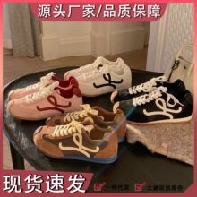 �F؛ ��һ��ͬ��~��Ƥ���e���^������5cmƽ�׵�ӖЬŮ�ļ�����Ь