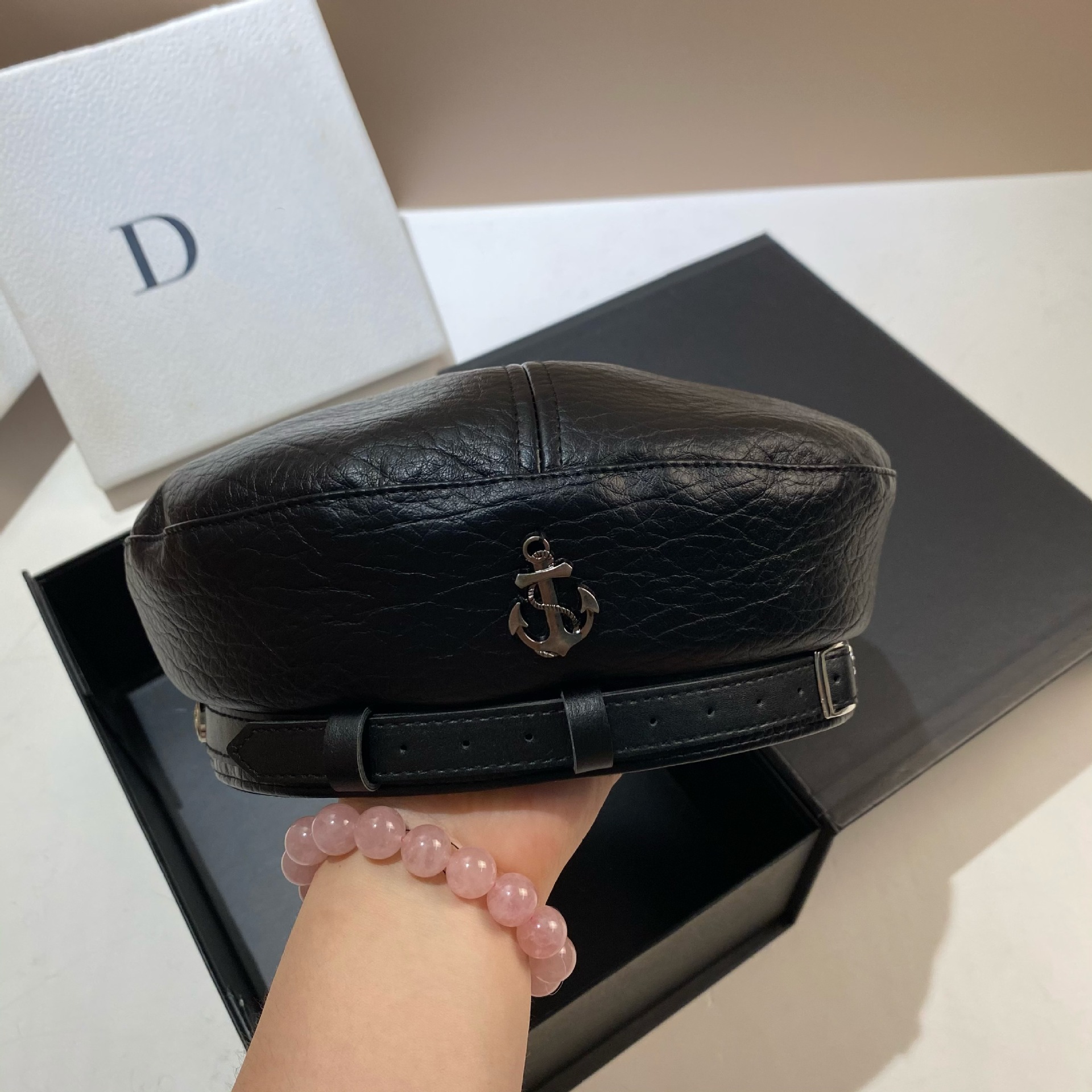 Cintura in stile britannico di alta qualità, berretto con ancora, primavera e autunno, personalità della moda, litchi, ptern, leher, pittore_voghion.com