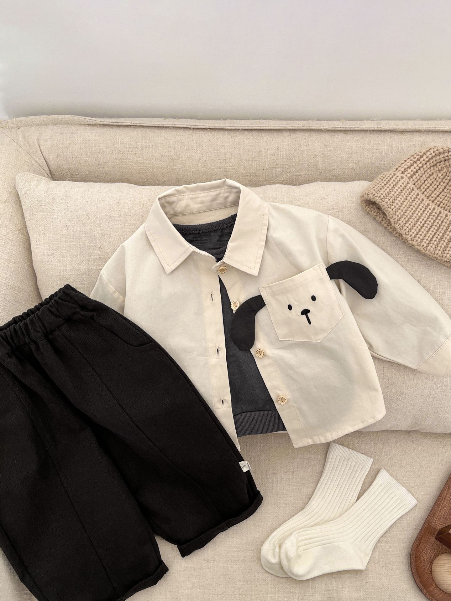 Camisas de algodón para niños primavera y otoño nuevo guapo niño casual dibujos animados perros camisa de solapa de camisa versátil