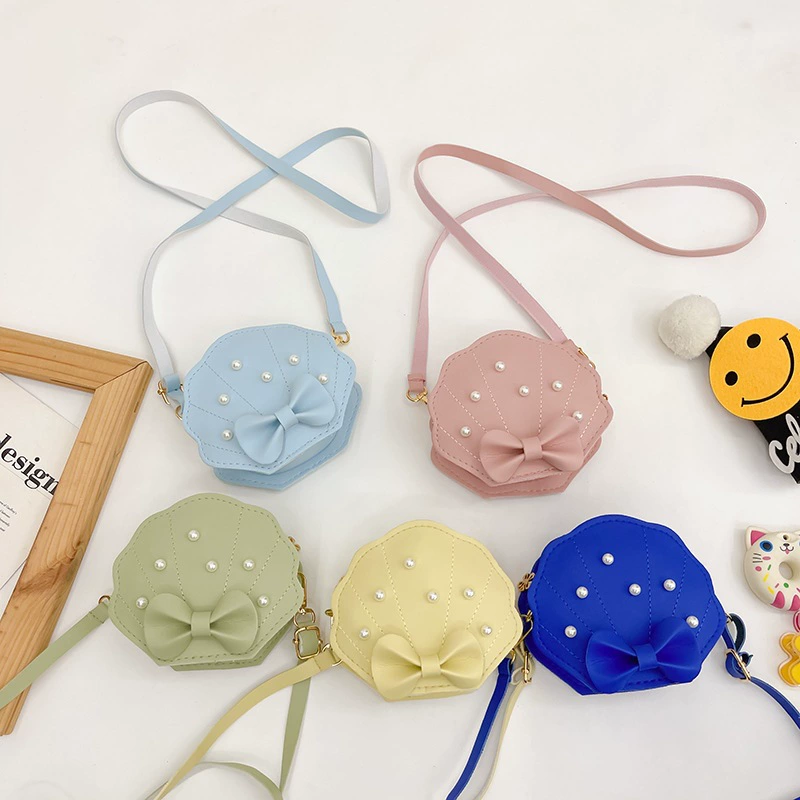 Summer children's bag, one-shoulder bag from pearl, children's chain, chain bag