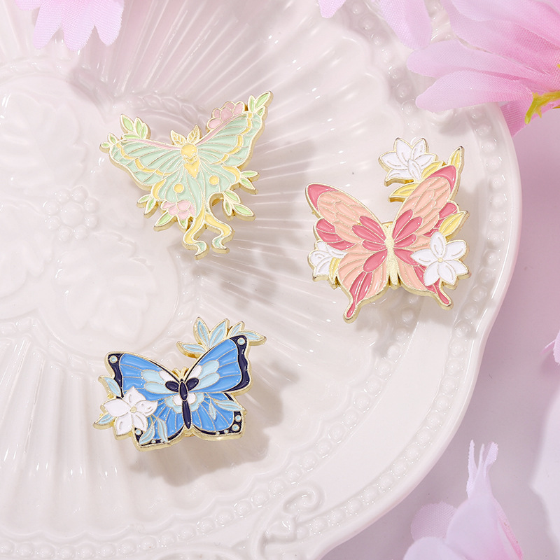 5g Weight Brooches Classification Holiday, Daily Occasion Alloy Material Butterfly Pattern Unisex Gender Plating Design Fashion Style Fashion Pin Butterfly Alloy Plating Unisex Brooches 3