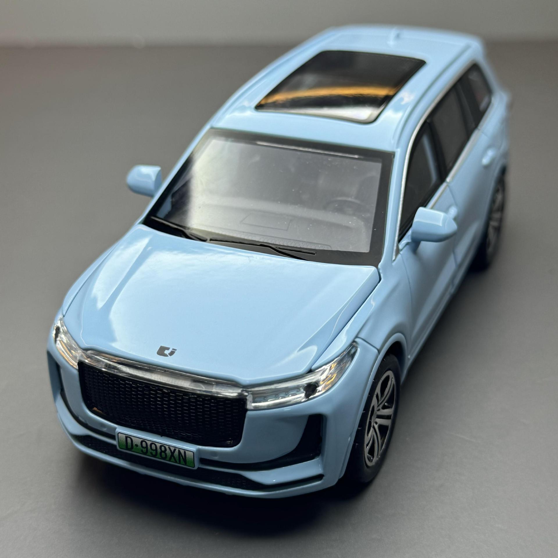 Modelo de coche de aleación Jiaye 1 a 32 ideal ONE nueva energía tire hacia atrás con sonido y luz juguete todoterreno modelo de coche adornos