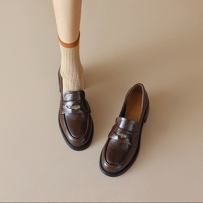 빈티지 골드 코인 로퍼 영국 스타일 작은 가죽 신발 라운드 토 슬립온 신발 가죽 청키 힐 40 플러스 사이즈 41 여성 신발