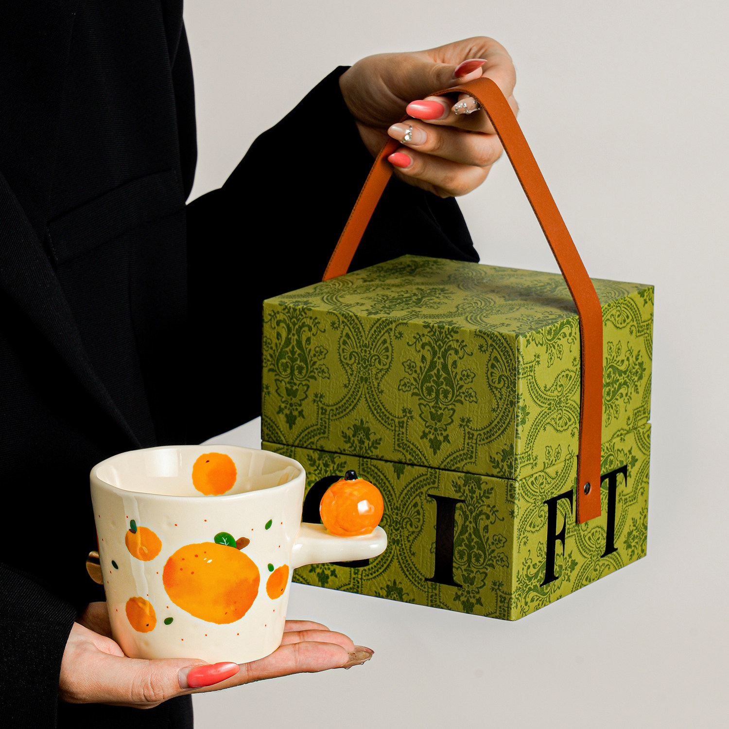 Taza naranja de alto valor de diseño taza de cerámica de nicho creativa taza de agua doméstica de mujer taza de café de oficina