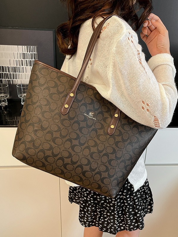 Urbano simple nuevo tipo de bolso de hombro de viaje diario, mujer de gran capacidad, moda, versátil, bolsa de viaje práctica.
