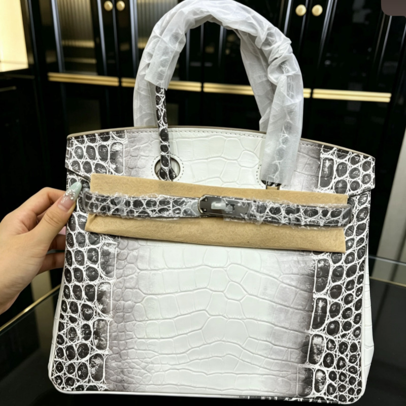 Himalaya 2026 Crocodile Leather Platinum Bag for Women, Genuine Cowhide, Large Capacity, Commute-Friendly, Shoulder and Crossbody, Vintage Style, Factory Direct Sales Himalaya 2026 Crocodile Leather Platinum Bag for Women, Genuine Cowhide, Large Capacity, Commute-Friendly, Shoulder and Crossbody, Vintage Style, Factory Direct Sales