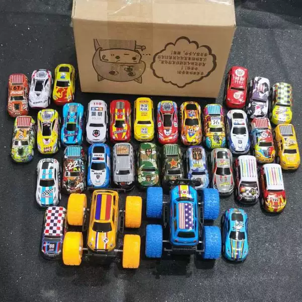 32 sets of backbone cars [e -commerce installation] (30 6.8+2 off -road vehicles)