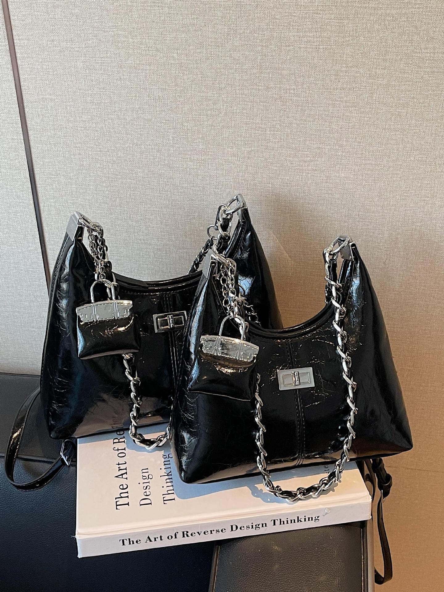 Cross-border super-fire nicho brazalete para mujeres 2025 nuevo bolso de bolsas