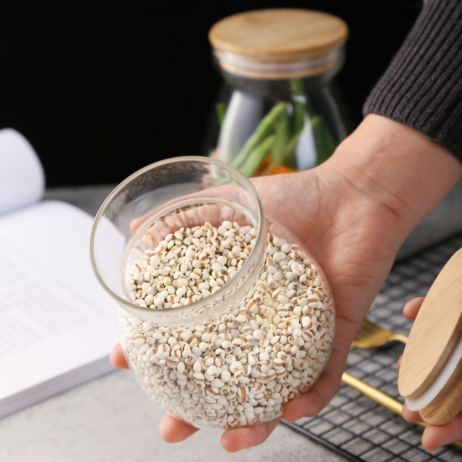 10030033211_1535596857