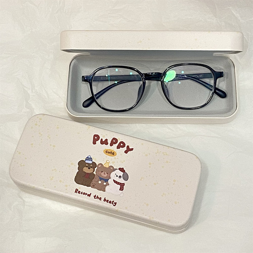 Original design three little animal pattern glasses case, Instagram style Japanese cartoon model, portable, anti-pressure and anti-impact eye storage box