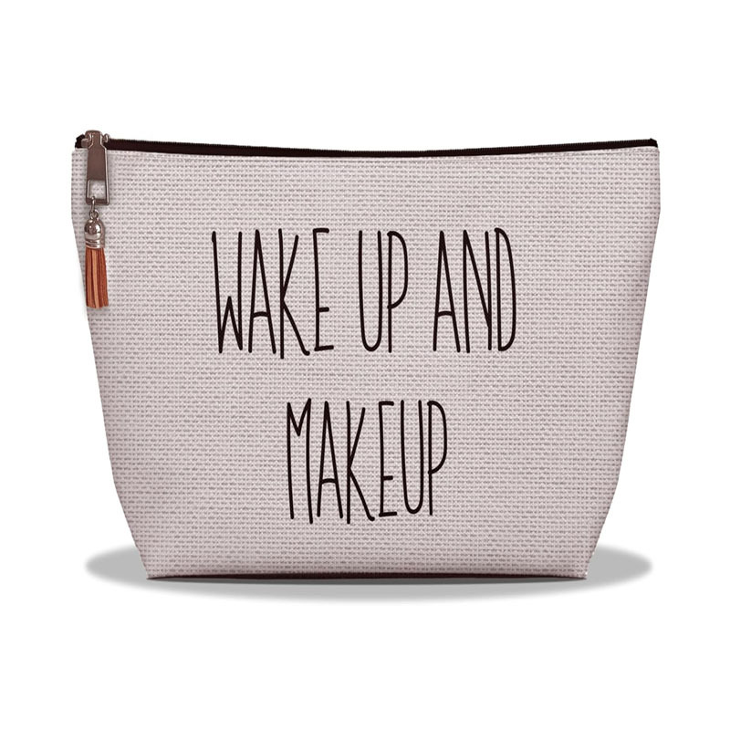 Fashionable cosmetic bag