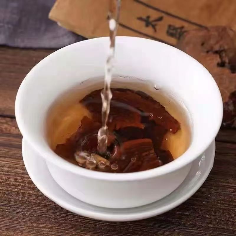 Cynomorium Slices Suo Yang 100g Jar Dried Chinese Herb for Decoction and Herbal Pairing quality and texture