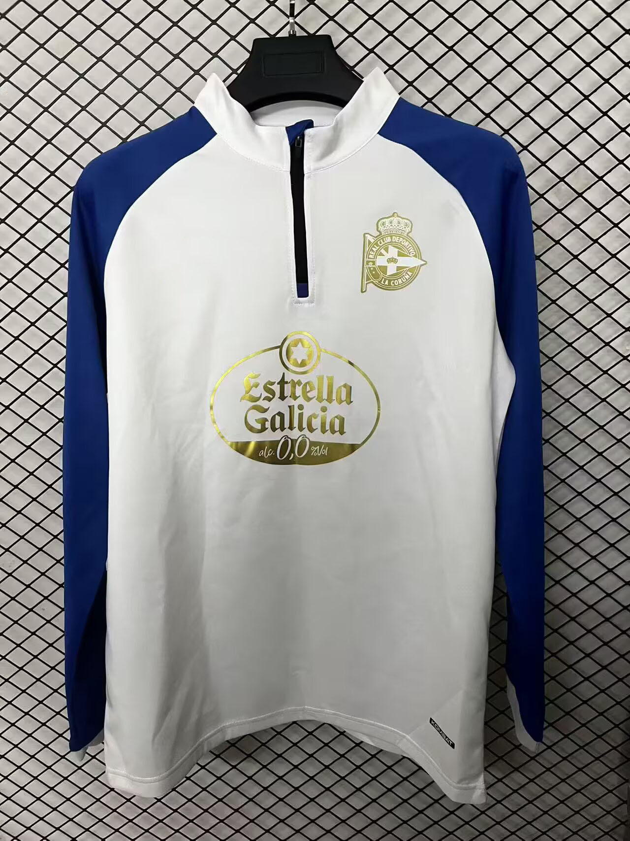 2526 La Coruña Shirt