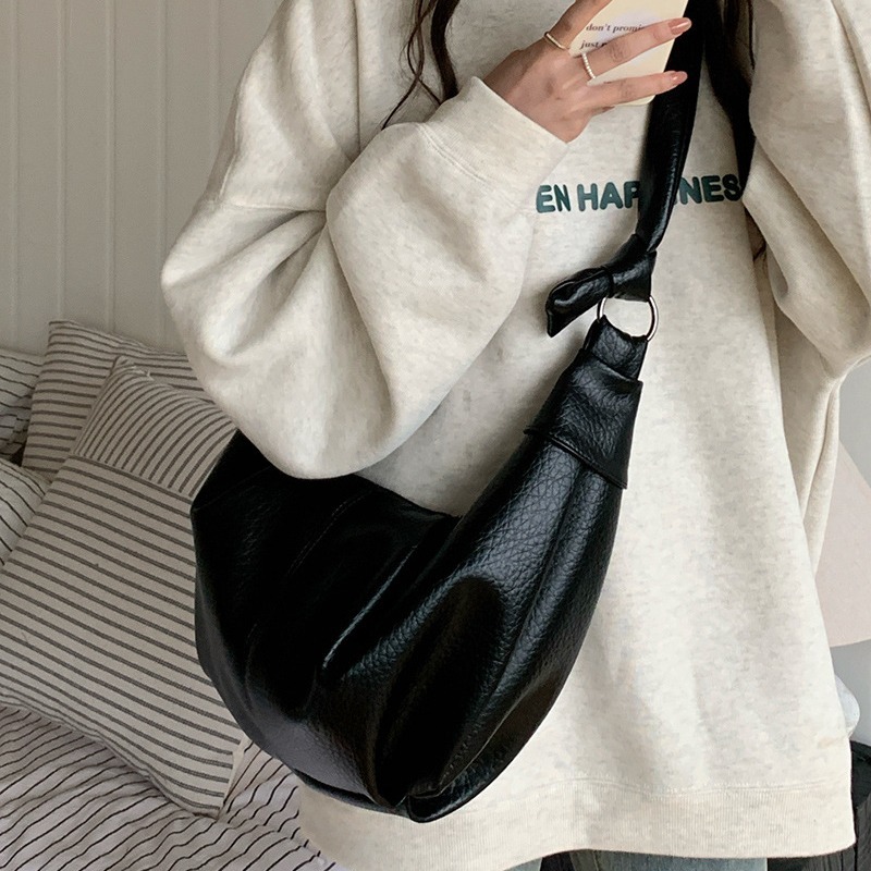 Korean Instagram Large Capacity Soft Leather Folded Dumpling Lazy and Versatile Casual Commuting One Shoulder Crossbody_voghion.com