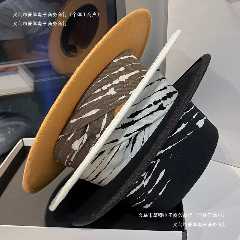 Женская французская ретро-шляпа на плоской подошве, шерстяная модная повседневная осенне-зимняя женская корейская модная маленькая шляпа в британском стиле, черная