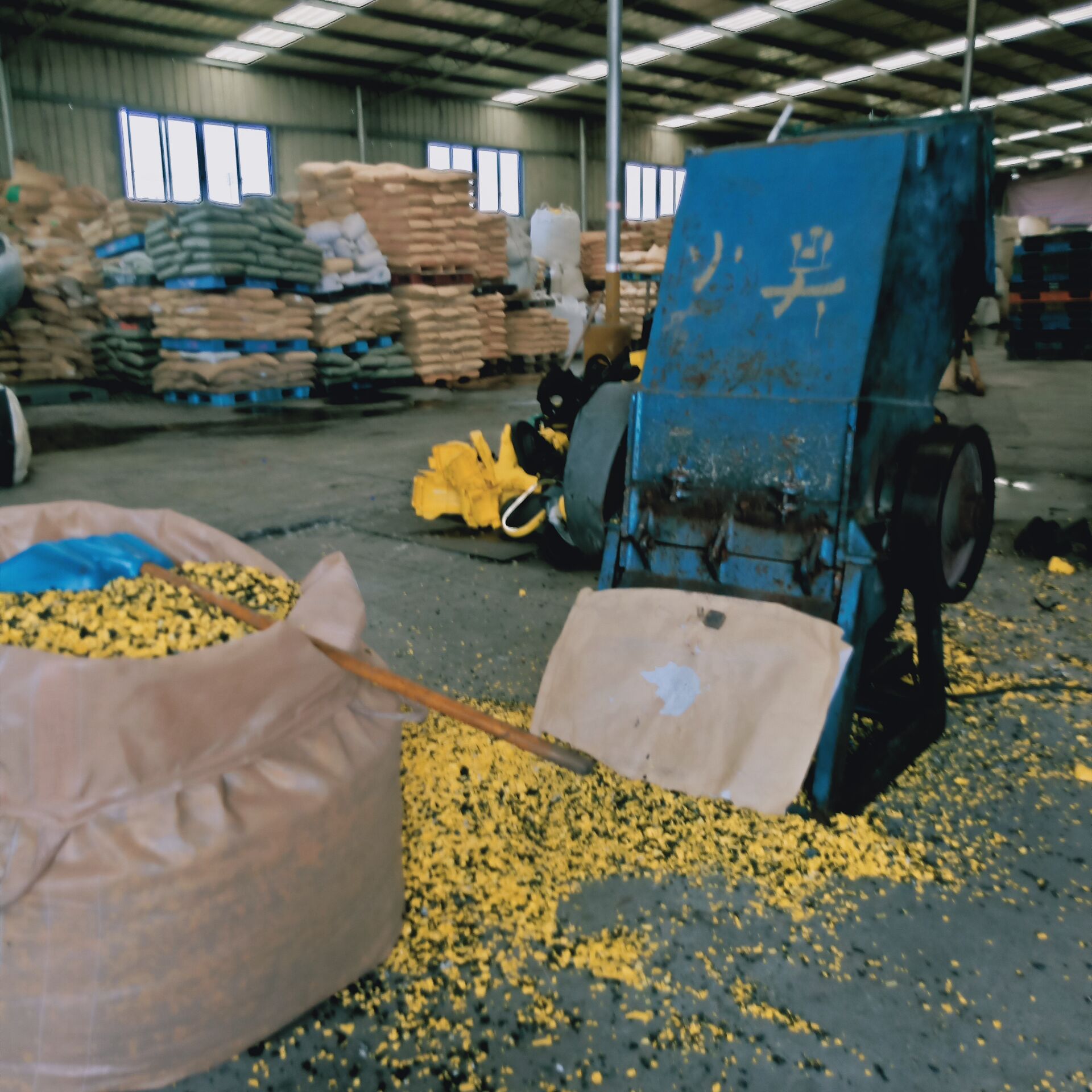 上海回收废旧塑料