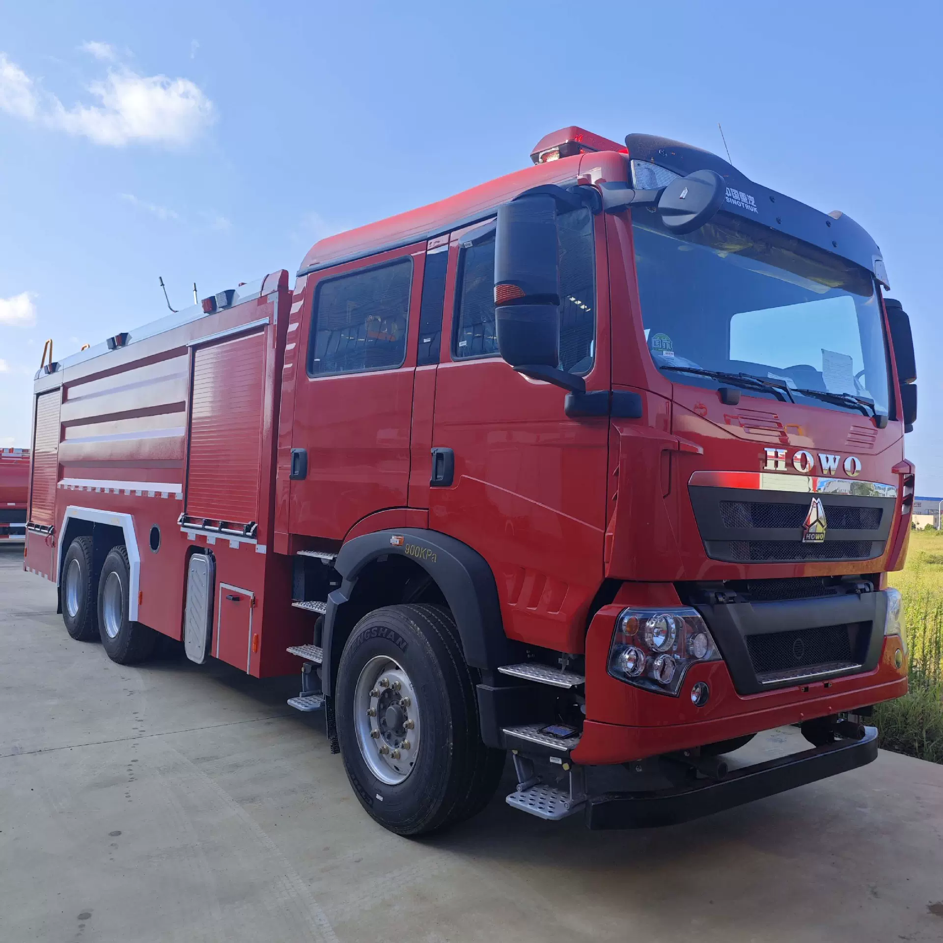 泡沫消防救援战斗专用卡车 重汽HOWO消防救援车 用于火灾扑救