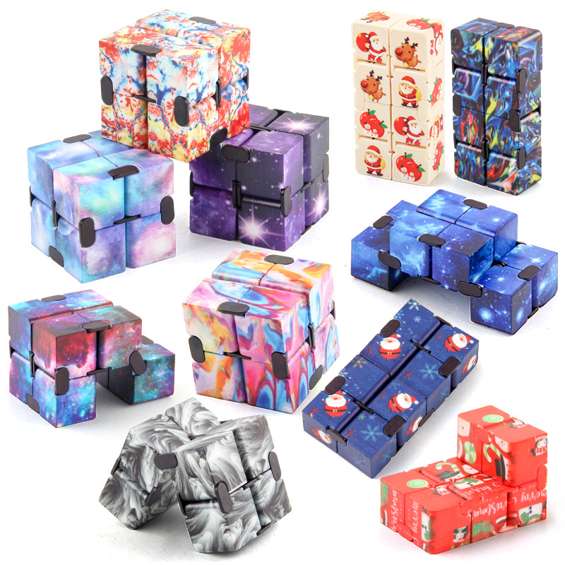 Cruzar la frontera creativa cielo estrellado plegable cubo infinito bolsillo Flip Cubo de segundo orden dedo descompresión Cubo de ventilación juguete