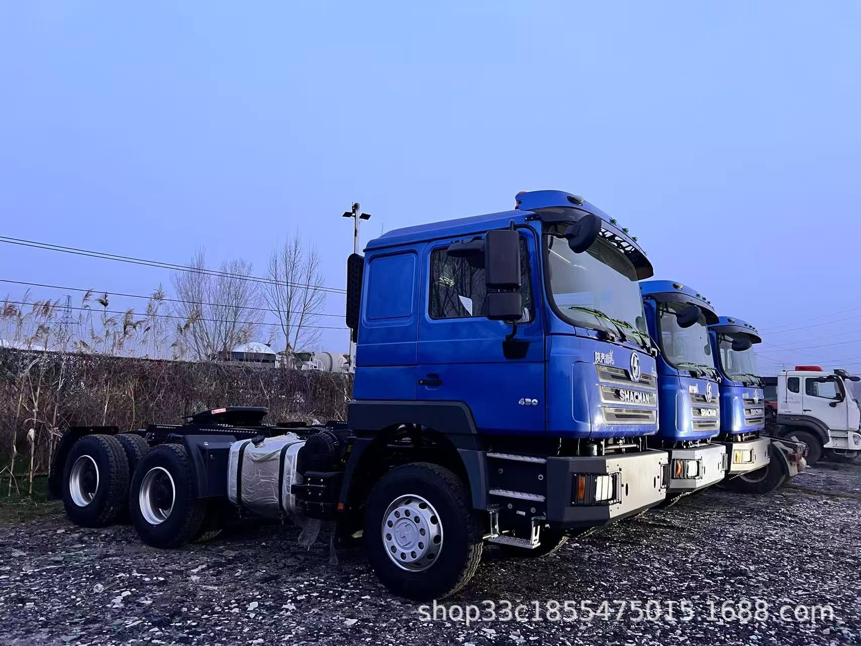 African Trade Exports of Used Dump Trucks, Earthmoving Engineering Dump Trucks, Howo 8X4 Self-Loading Trucks