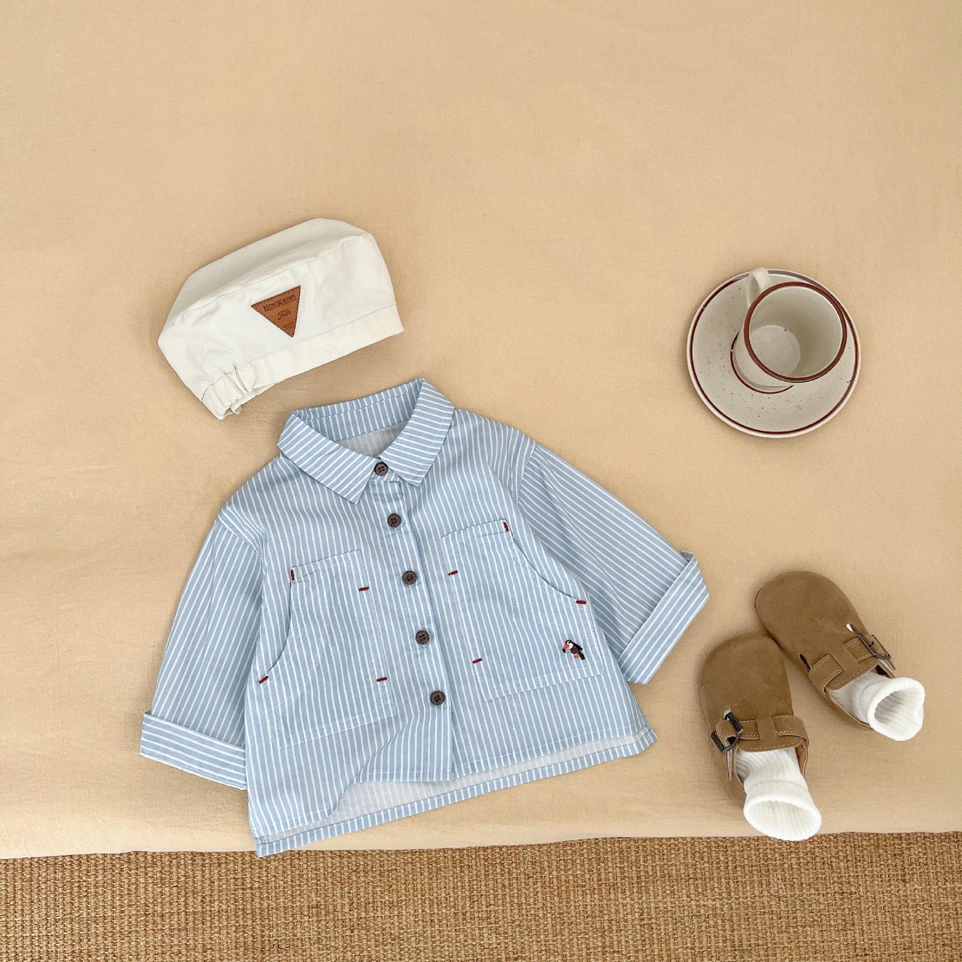 Primavera y otoño de los niños camisa de manga larga a rayas extranjeras, chaqueta de moda coreana para bebés, ropa suelta para hombres