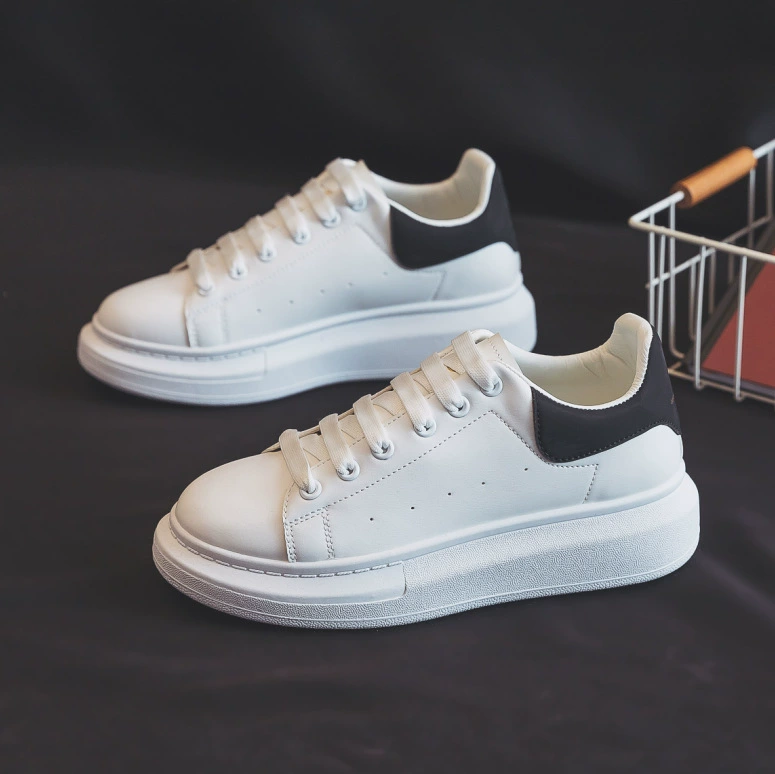 Новые белые кроссовки McQueen большого размера 2026 года для мужчин и женщин, пар, студентов, спортивная повседневная мужская обувь, модные кроссовки для увеличения роста.