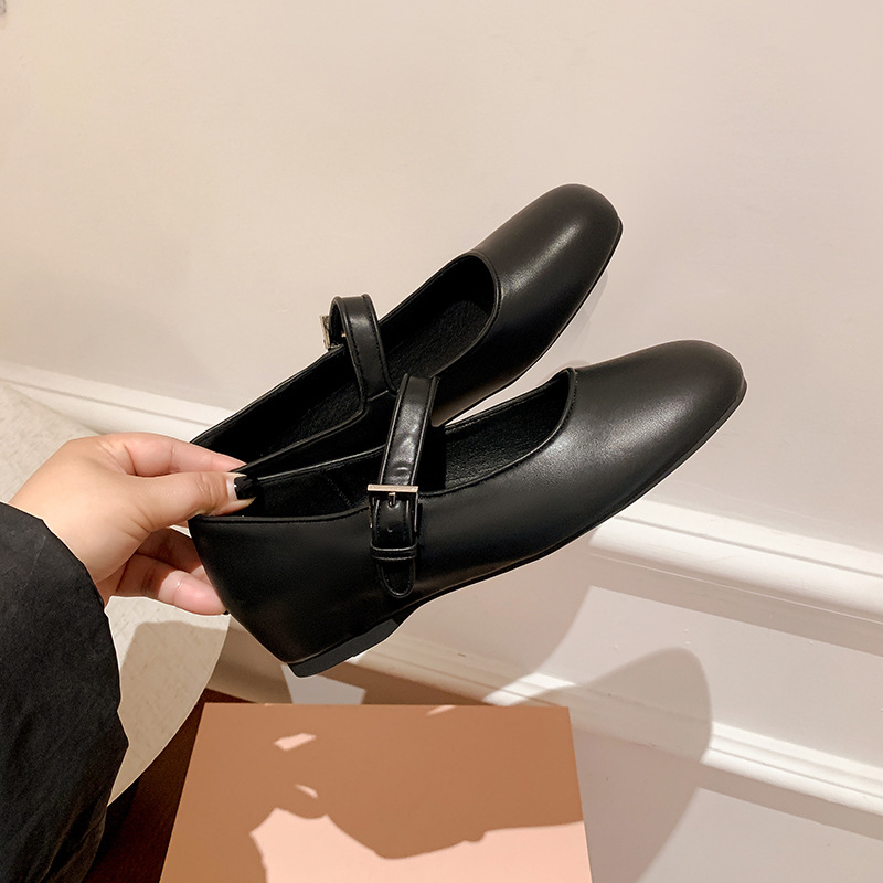 Pequeño aumento de altura de 5cm zapatos de ballet con cabeza cuadrada con boca superficial Retro Mary zapatos raros para mujeres verano 2025