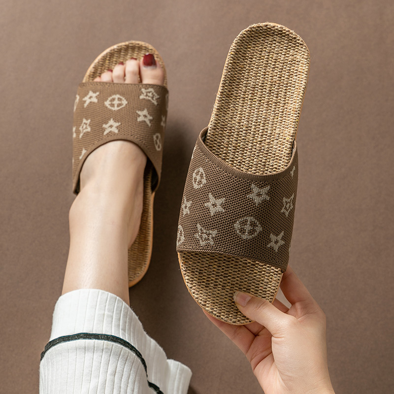 Summer women's slippers