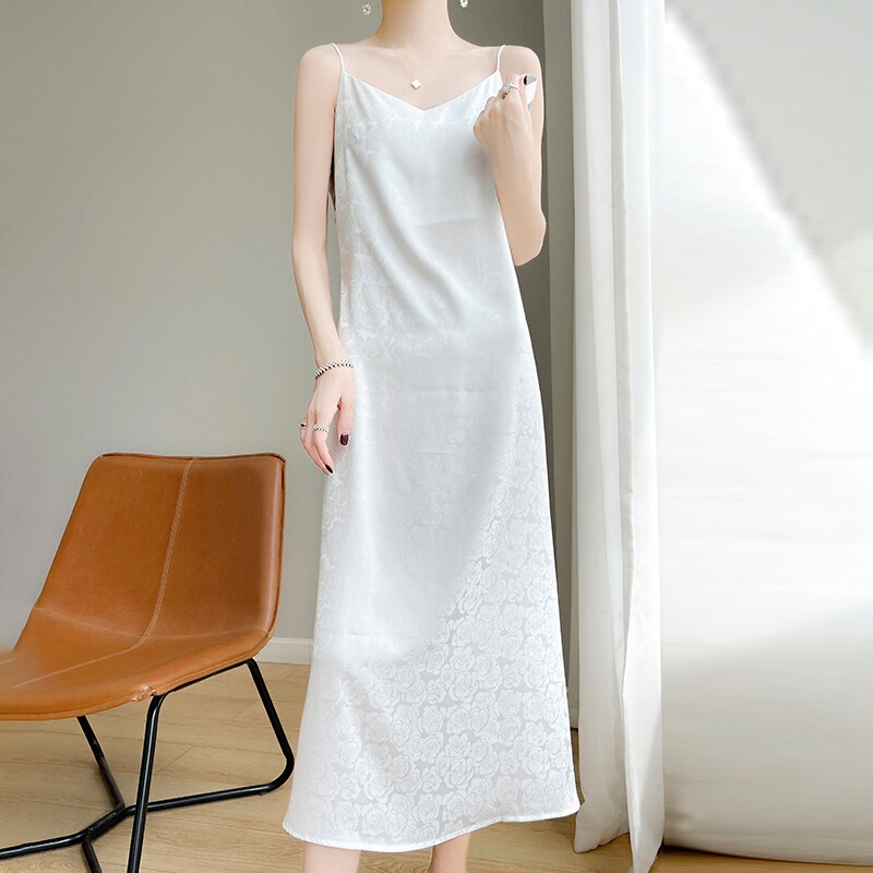 Long over-the-knee silk sling dress women's solid color sexy inner jacquard temperament super long skirt suit bottoming skirt Long over-the-knee silk sling dress women's solid color sexy inner jacquard temperament super long skirt suit bottoming skirt