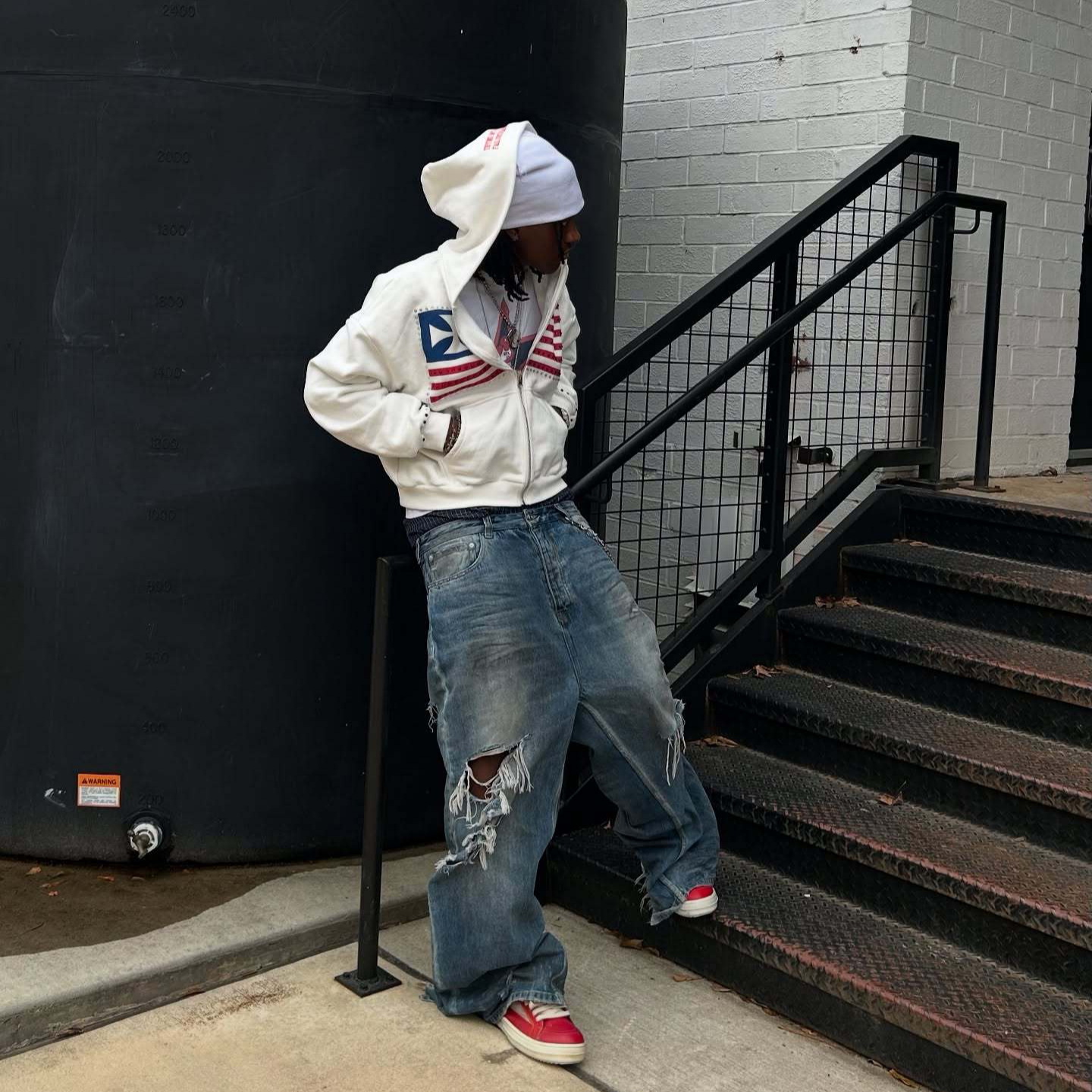 Sweat-shirt à capuche zippé tendance style hip-hop avec imprimé graphique et poches – Streetwear oversize pour homme et femme (noir/blanc, S/M/L/XL)_voghion.com