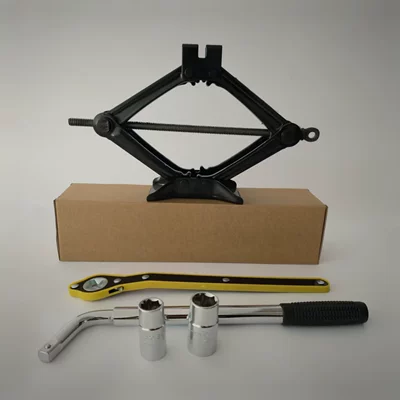 Manufacturer Produces 1.5t Car Scissor-Type Car jack