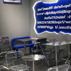 工業風スイーツ店ミルクティー店アクリル折り畳み椅子ステンレステーブルカフェレジャーテーブルと椅子の組み合わせ