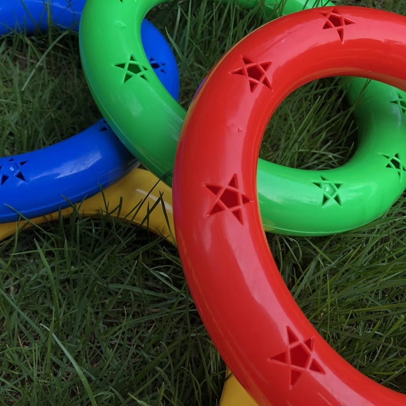 Jardín de infantes para niños al aire libre ejercicios matutinos sensoriales entrenamiento con equipos de anillo de gimnasia de círculo sonoro pulsera de juguetes táctiles para niños