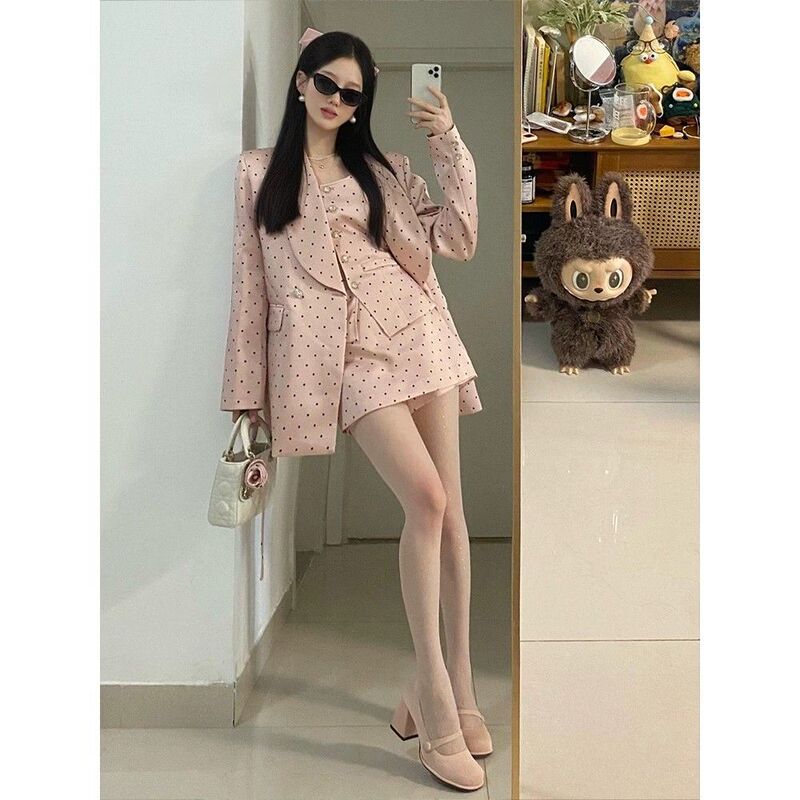 Autumn Outfit with a High-End Korean-Style Chic Pink Polka Dot Blazer, Vest, and Shorts Three-Piece Set