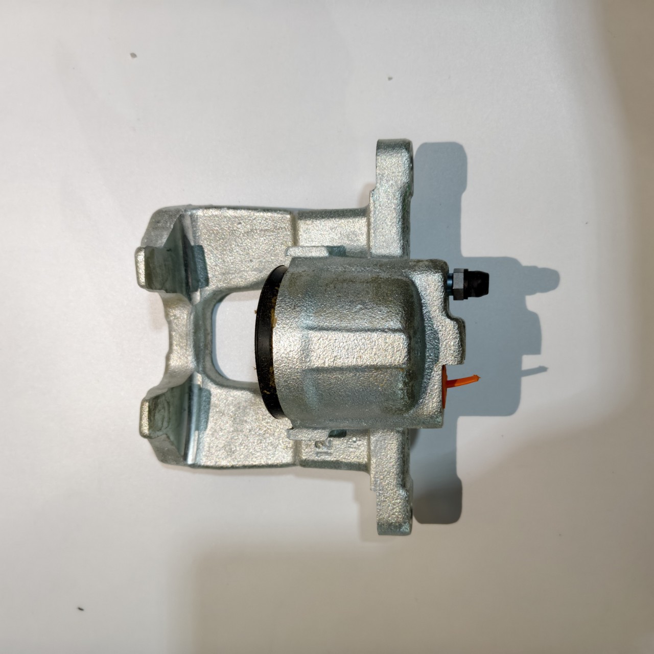 Rear brake master cylinder, rear master cylinder, master cylinder, suitable for Wrangler 3.0 3.6 68003778AA