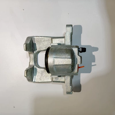 Rear brake master cylinder, rear master cylinder, master cylinder, suitable for Wrangler 3.0 3.6 68003778AA