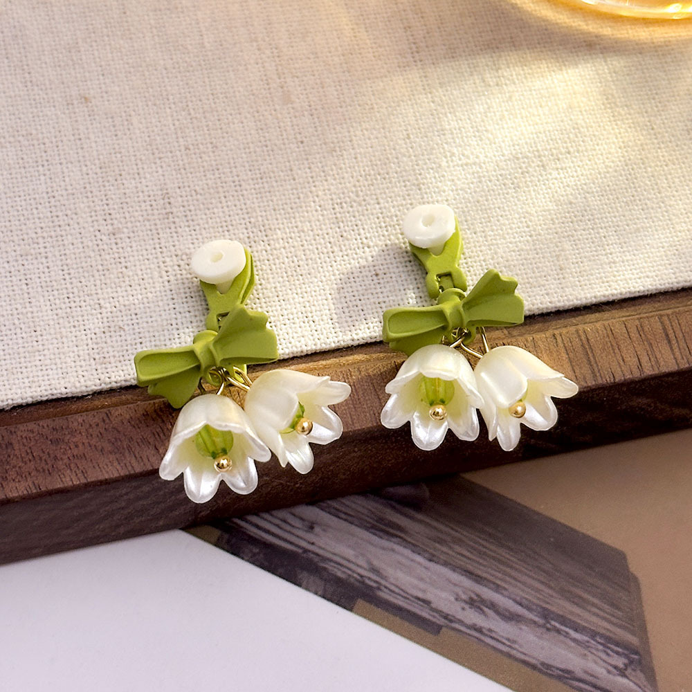 Mori Bowknot Bell Orchid Pendientes sin orejas perforadas sin dolor Pendientes de flores de alta calidad Lujo ligero Pendientes simples y de moda