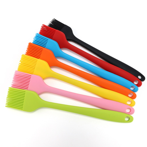 Baking tools 21cm integrated small silicone oil brush barbecue brush oil brush silicone sweep DIY cake tool 38g