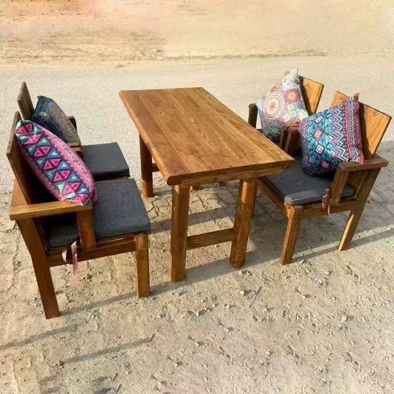 批发云南民谣酒馆卡座椅子小酒馆餐厅清吧桌椅实木酒店餐桌组合