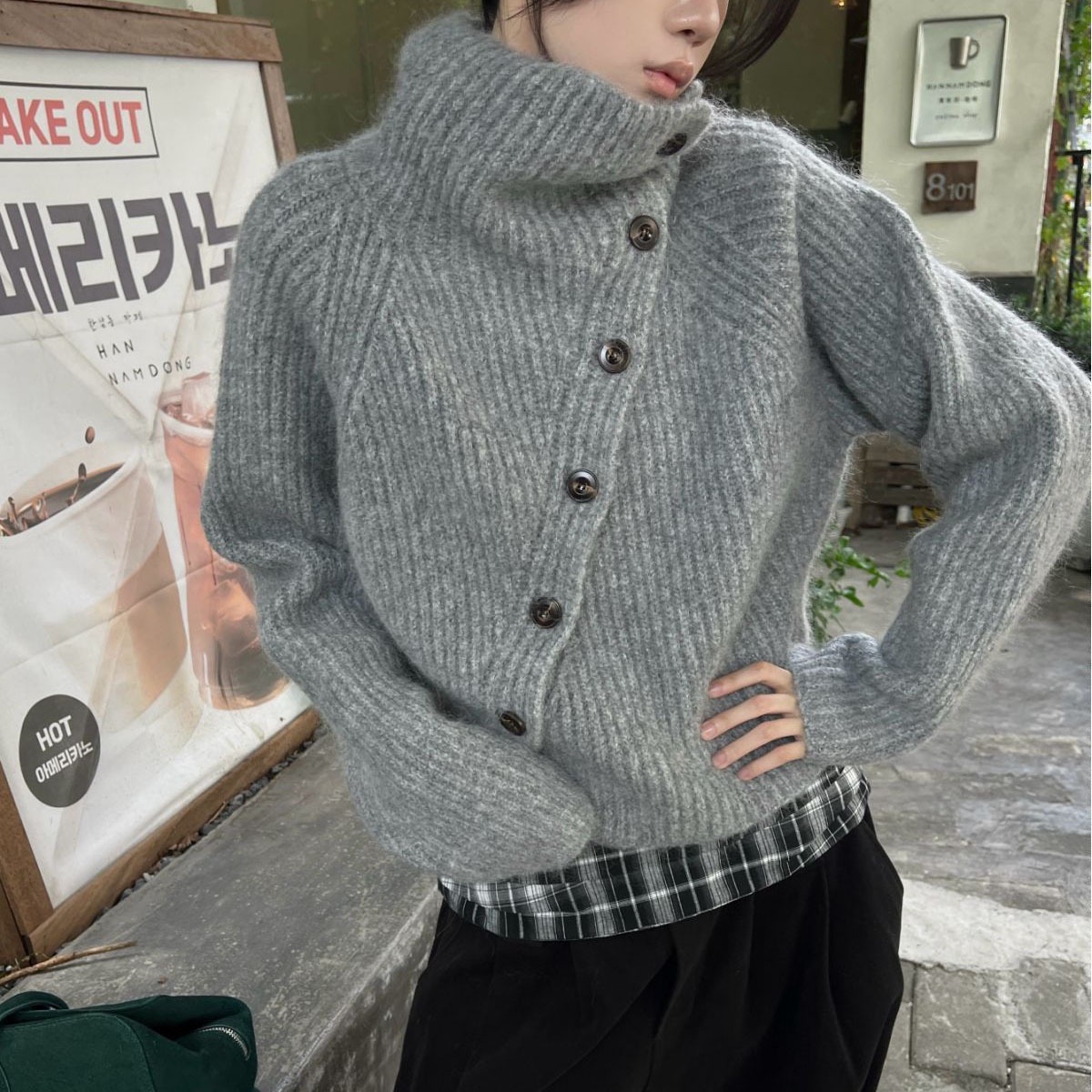 复古高领斜扣布规则秋冬新款毛衣外套女撞色设计感慵懒针织衫上衣