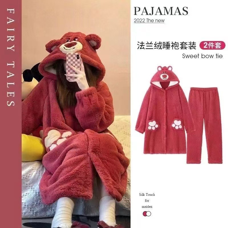 コーラルベルベットナイトガウンかわいい漫画イチゴクマパジャマ女性の秋と冬プラスベルベット厚みのあるロング長袖スーツは屋外で着用できます|undefined