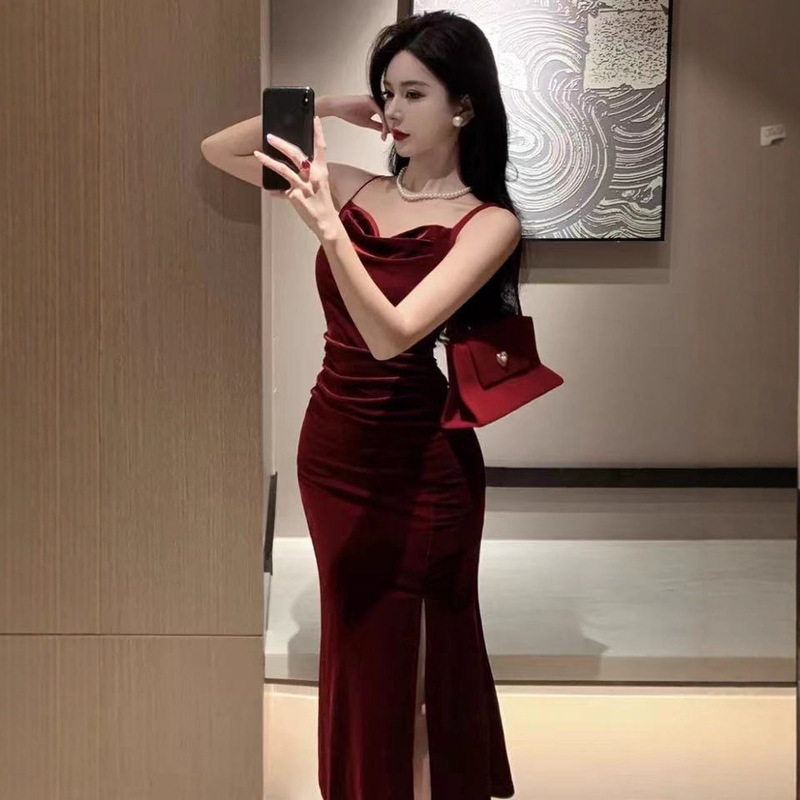 High-grade French Golden Velvet Sling dress Women's Autumn and Winter Sexy Tight Fishtail Dress Split Hip Dress
