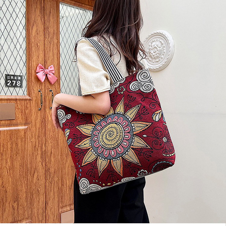195g Weight Polyester Lining Material Zipper Closure Type Double Shoulder Straps Strap Type Canvas Bag Bags Type Holiday, Travel Occasion Canvas Material Geometric Pattern All Seasons Season Women's Gender Vacation, Ethnic Style Style Medium Size Women's Medium Canvas Geometric Vacation Ethnic Style Zipper Canvas Bag 6