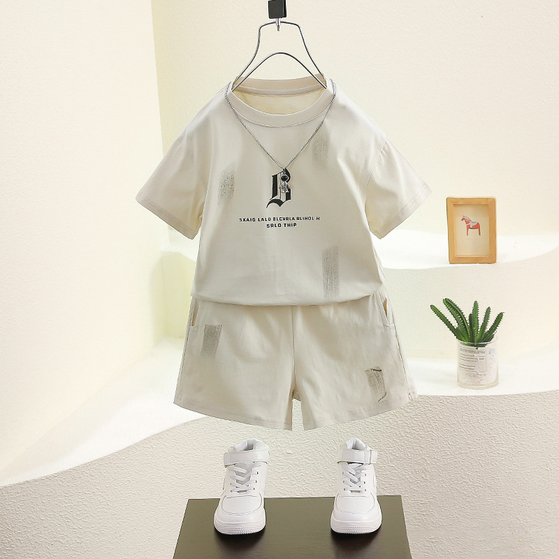 7820 Traje de manga corta de verano para niños 2025 Nueva camiseta de moda de verano para niños Baby Cool y guapo Traje de dos piezas