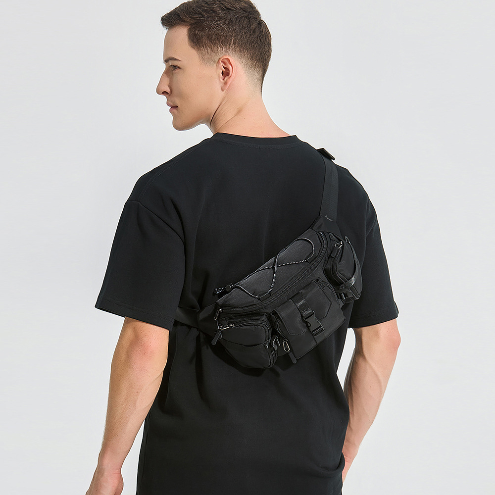 Japanese-style crossbody bag, trendy chest bag for men, casual sports waist bag, versatile and cool bag for men, with storage capabilities